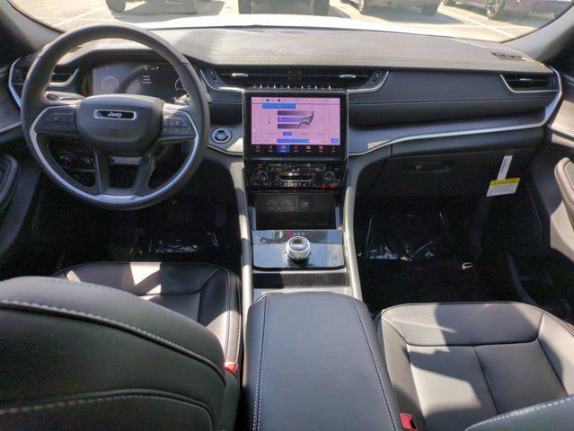 new 2025 Jeep Grand Cherokee L car, priced at $40,577