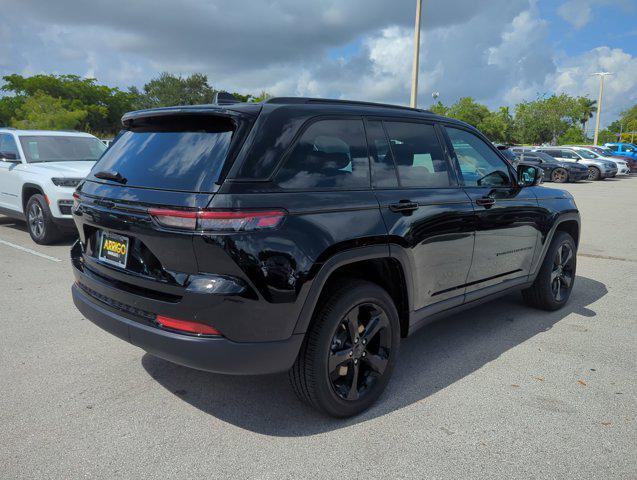 new 2024 Jeep Grand Cherokee car, priced at $36,175