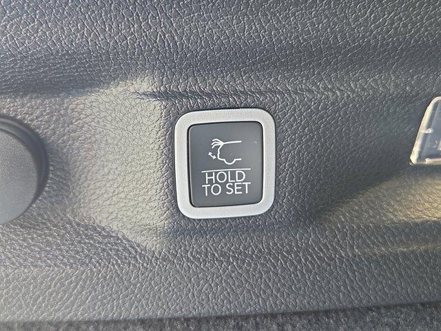 new 2025 Jeep Grand Cherokee L car, priced at $57,182