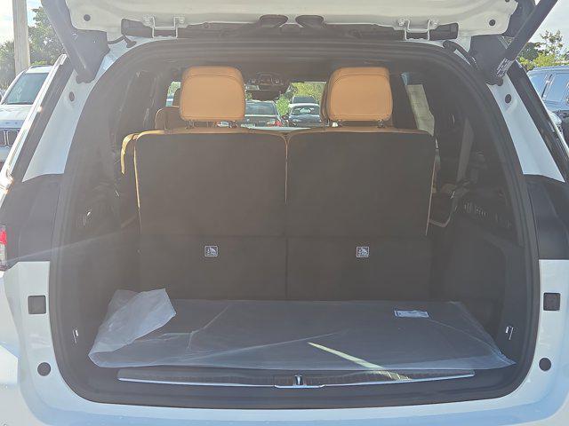 new 2025 Jeep Grand Cherokee L car, priced at $57,182