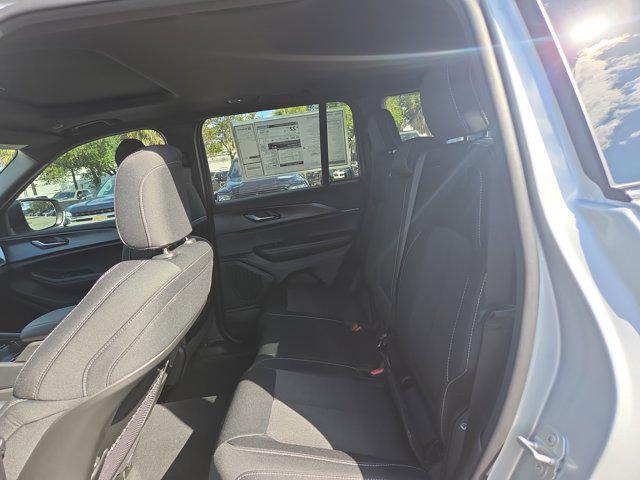 new 2025 Jeep Grand Cherokee car, priced at $32,395