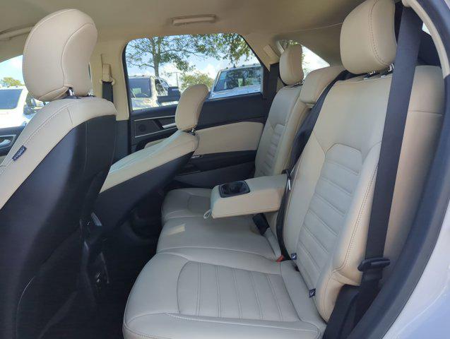 used 2019 Ford Edge car