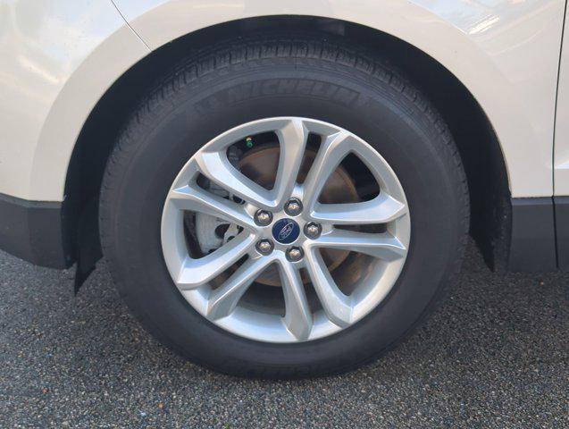 used 2019 Ford Edge car