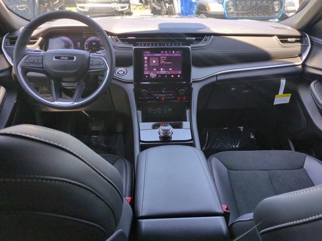 new 2025 Jeep Grand Cherokee L car, priced at $39,900