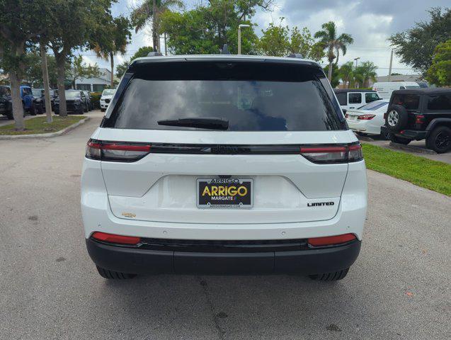 new 2024 Jeep Grand Cherokee car, priced at $57,640