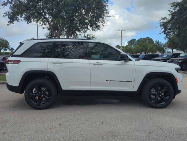 new 2024 Jeep Grand Cherokee car, priced at $57,640