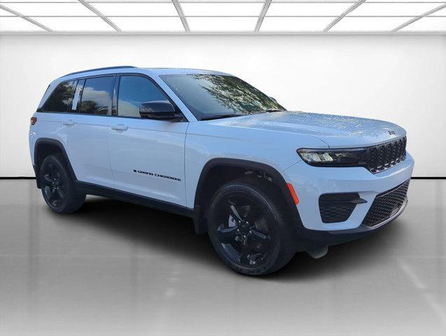 new 2024 Jeep Grand Cherokee car, priced at $36,005