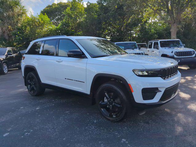 new 2024 Jeep Grand Cherokee car, priced at $36,005