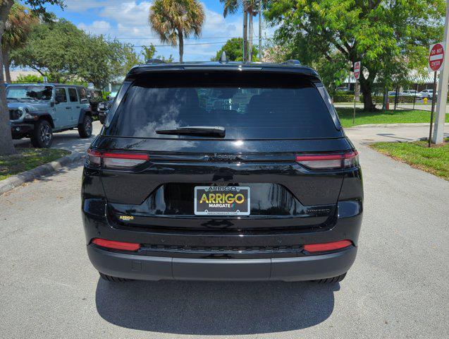 new 2024 Jeep Grand Cherokee car, priced at $41,795