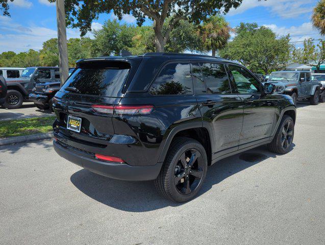 new 2024 Jeep Grand Cherokee car, priced at $41,795