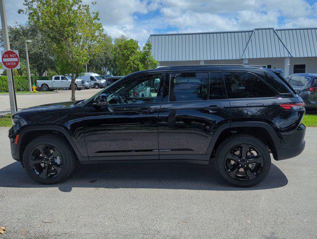 new 2024 Jeep Grand Cherokee car, priced at $41,795