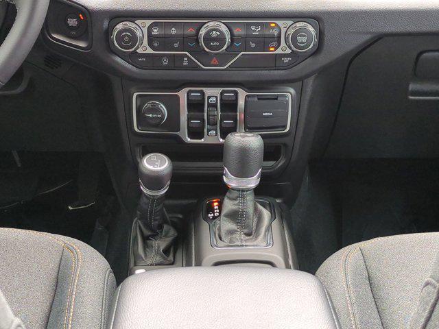 new 2025 Jeep Wrangler car, priced at $41,512