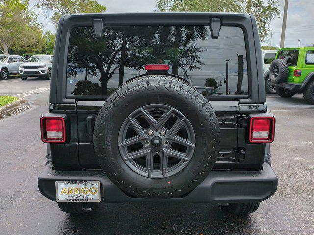 new 2025 Jeep Wrangler car, priced at $41,512
