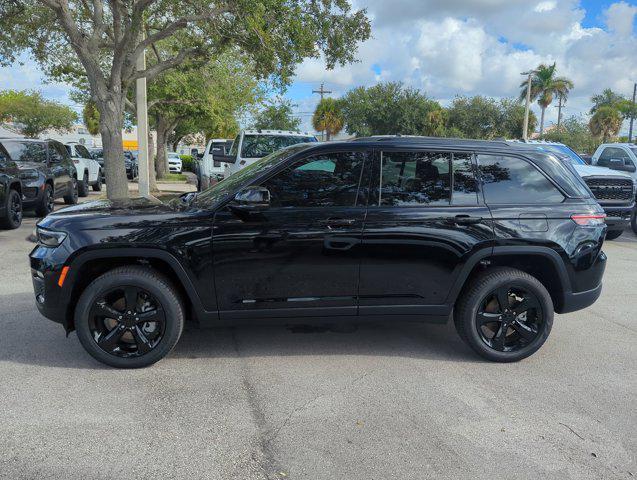 new 2024 Jeep Grand Cherokee car, priced at $40,500