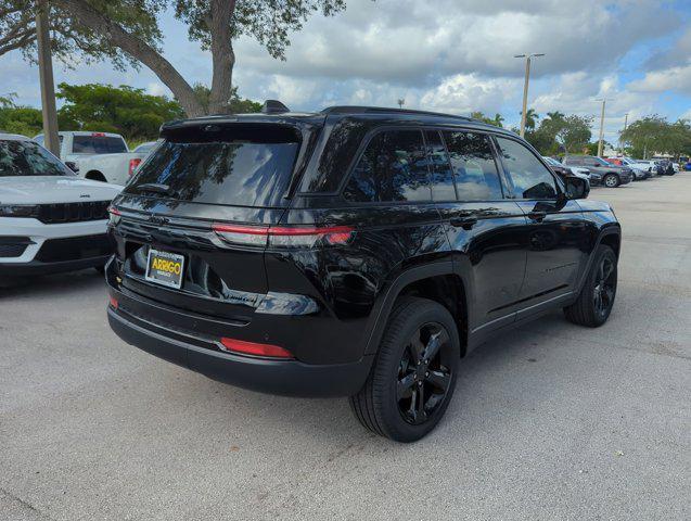 new 2024 Jeep Grand Cherokee car, priced at $40,500