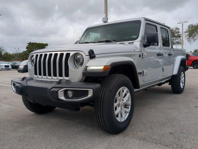 new 2023 Jeep Gladiator car, priced at $41,092