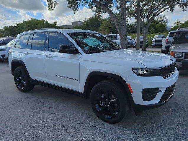 new 2024 Jeep Grand Cherokee car, priced at $35,580