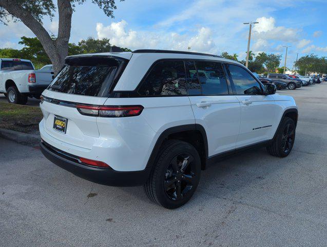 new 2024 Jeep Grand Cherokee car, priced at $35,580