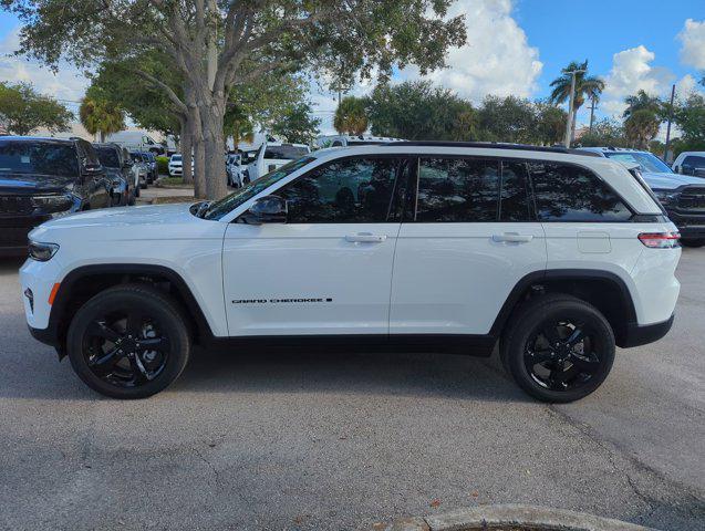 new 2024 Jeep Grand Cherokee car, priced at $35,580