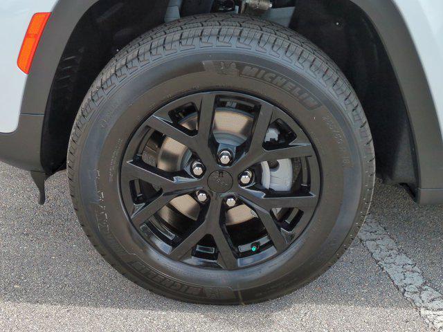 new 2025 Jeep Grand Cherokee car, priced at $36,022