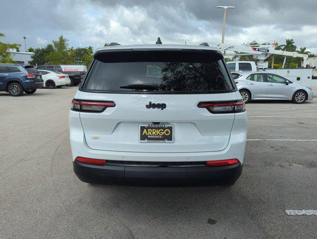 new 2024 Jeep Grand Cherokee car, priced at $35,580