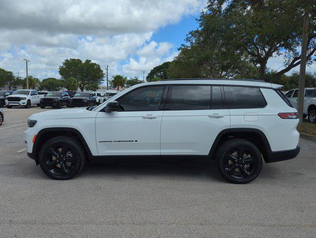 new 2024 Jeep Grand Cherokee car, priced at $35,580