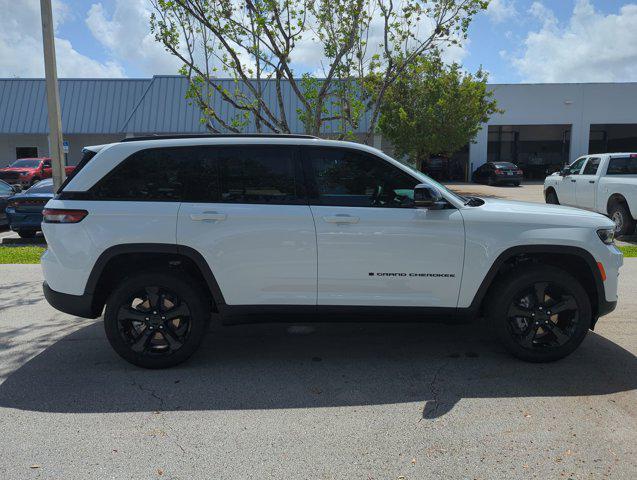 new 2024 Jeep Grand Cherokee car, priced at $35,580