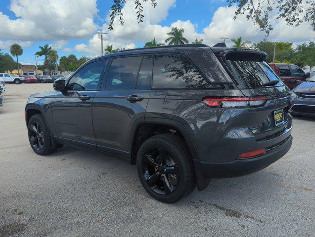 new 2024 Jeep Grand Cherokee car, priced at $36,600