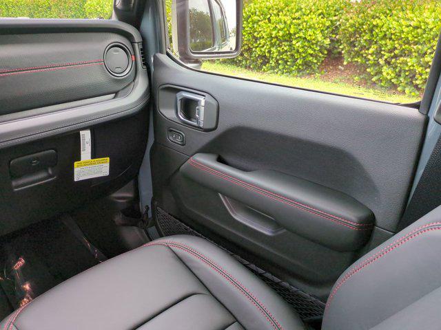new 2025 Jeep Wrangler car, priced at $60,313