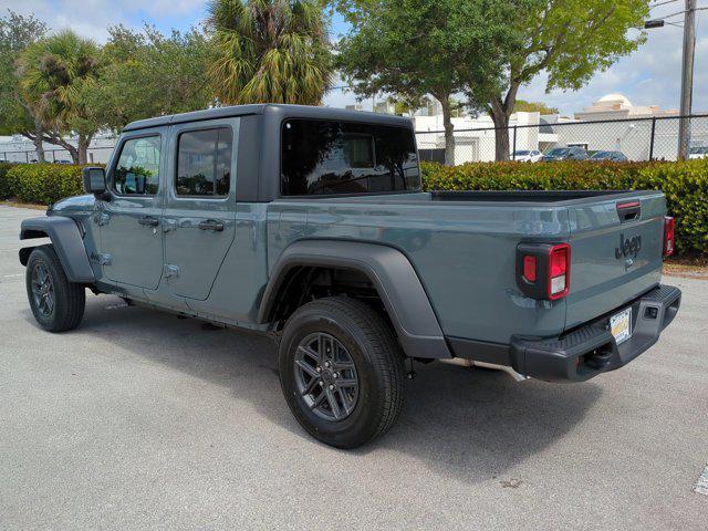 new 2025 Jeep Gladiator car, priced at $38,073