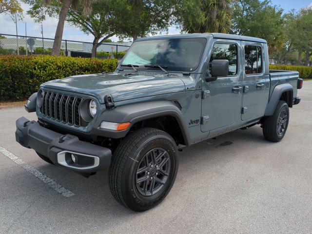 new 2025 Jeep Gladiator car, priced at $38,073