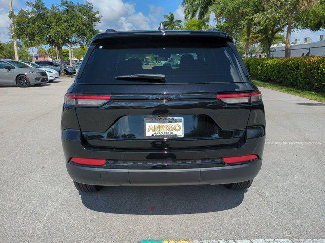 new 2025 Jeep Grand Cherokee car, priced at $35,988