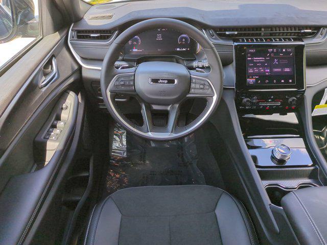 new 2025 Jeep Grand Cherokee car, priced at $35,988