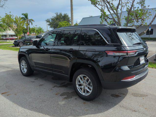 new 2025 Jeep Grand Cherokee car, priced at $34,175