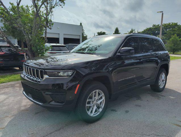 new 2025 Jeep Grand Cherokee car, priced at $34,175