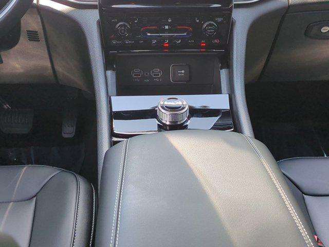 new 2025 Jeep Grand Cherokee L car, priced at $39,083