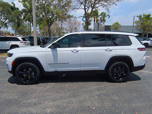 new 2025 Jeep Grand Cherokee L car, priced at $39,083