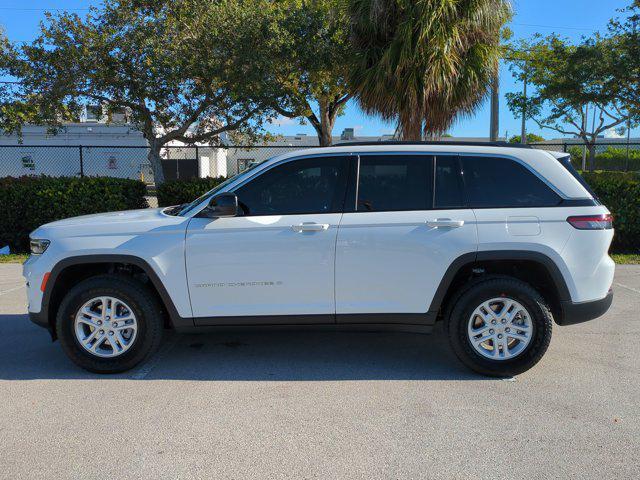 new 2025 Jeep Grand Cherokee car, priced at $30,177