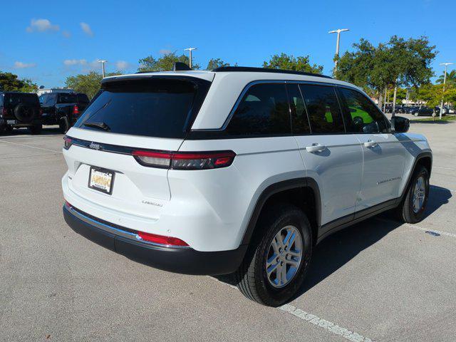 new 2025 Jeep Grand Cherokee car, priced at $30,177