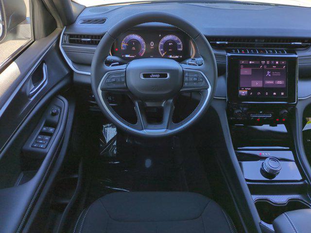 new 2025 Jeep Grand Cherokee car, priced at $30,177