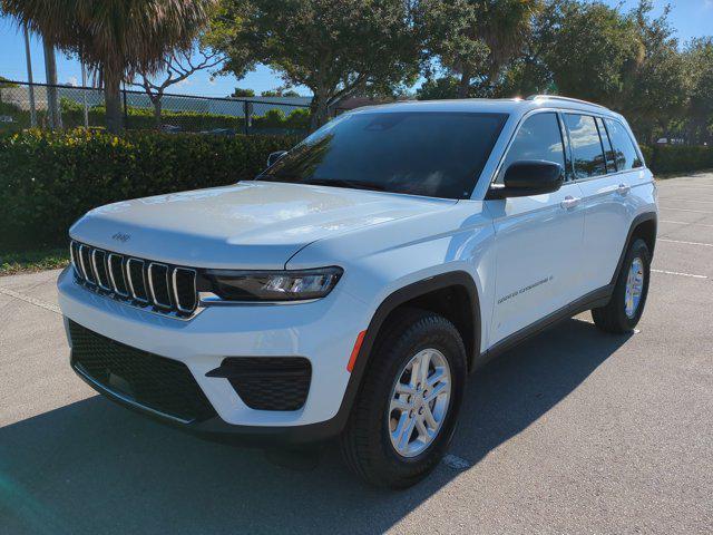 new 2025 Jeep Grand Cherokee car, priced at $30,177