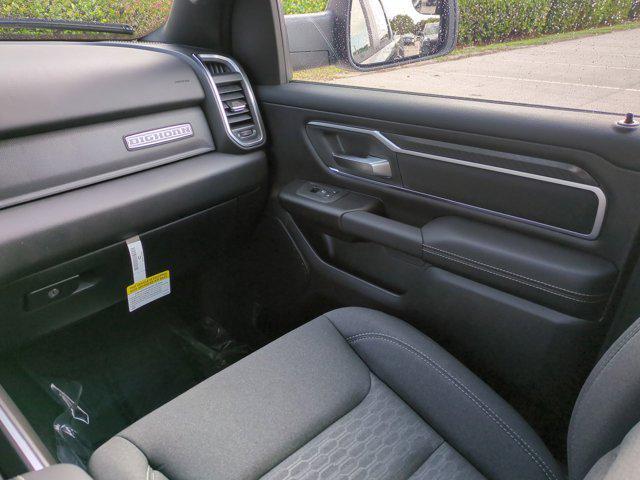 new 2025 Ram 1500 car, priced at $42,924