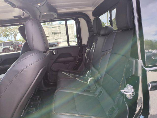 new 2025 Jeep Gladiator car, priced at $41,655