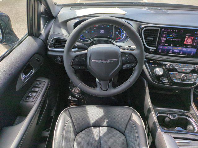 used 2022 Chrysler Pacifica Hybrid car, priced at $29,500