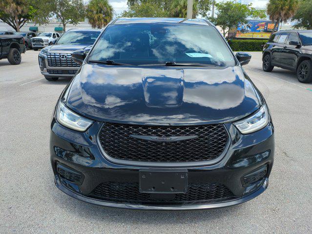 used 2022 Chrysler Pacifica Hybrid car, priced at $29,500