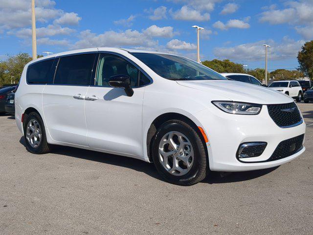 new 2024 Chrysler Pacifica car, priced at $42,165