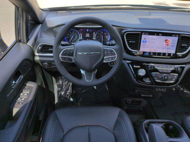 new 2025 Chrysler Pacifica car, priced at $45,279