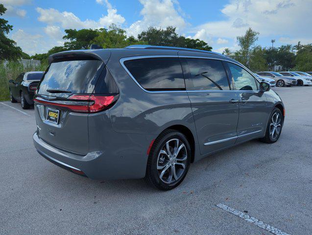 new 2024 Chrysler Pacifica car, priced at $56,425