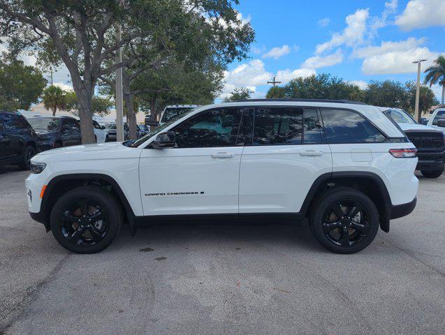 new 2024 Jeep Grand Cherokee car, priced at $36,005