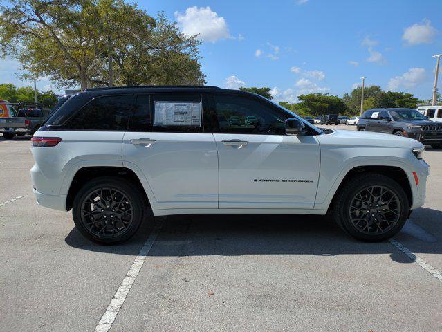 new 2025 Jeep Grand Cherokee car, priced at $61,622